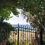 بيت للعطل το πέτρινο σπίτι *