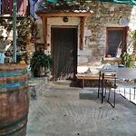 بيت للعطل το πέτρινο σπίτι ميكرو