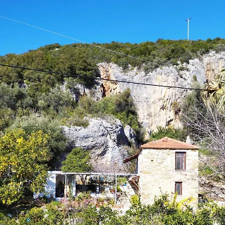 το πέτρινο σπίτι Hébergement de vacances Mikro