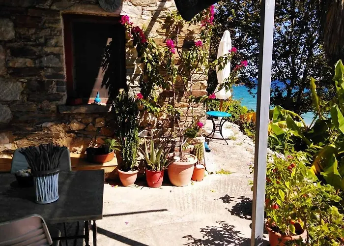 το πέτρινο σπίτι Vakantiehuis Mikro