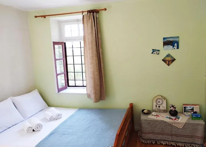 το πέτρινο σπίτι